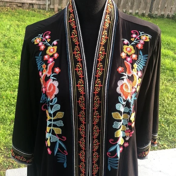 Bohemian Floral Embroidered Kimono - Picture 9 of 9